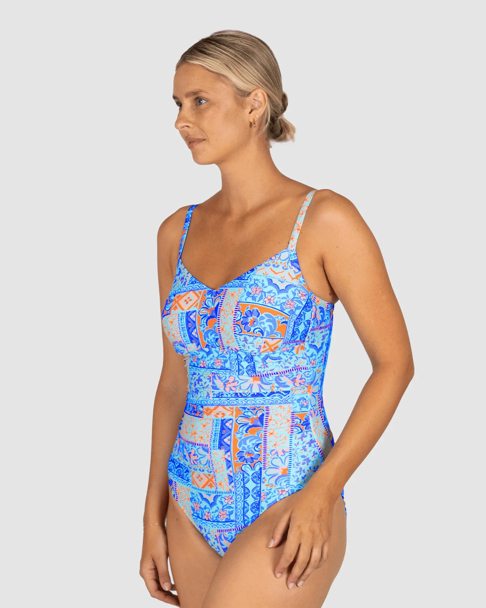 Baku Tulum D-E Underwire One Piece Swimsuit - Black - Image 4