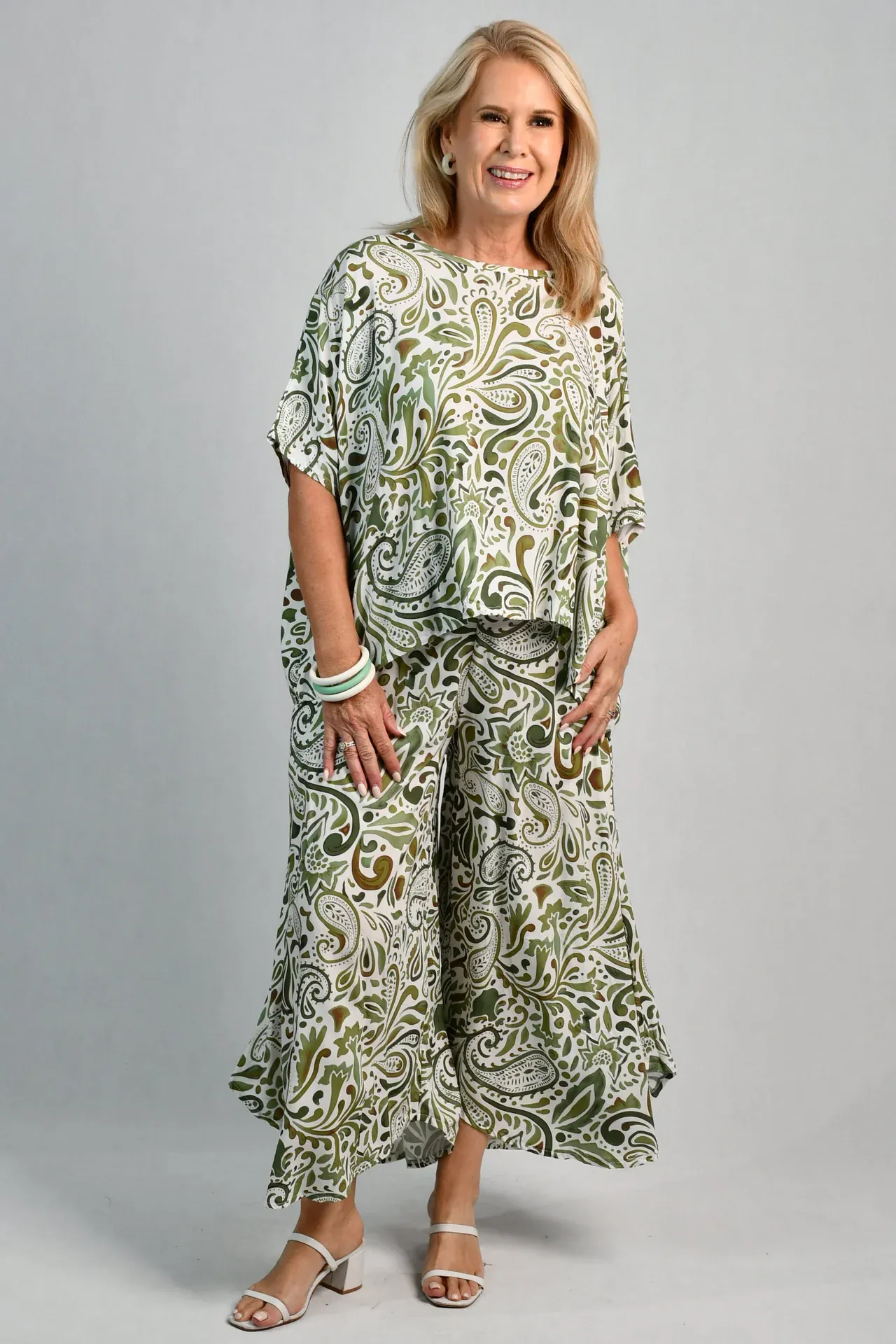 Bodacious Sydney Wide Leg Pant - Paisley Green