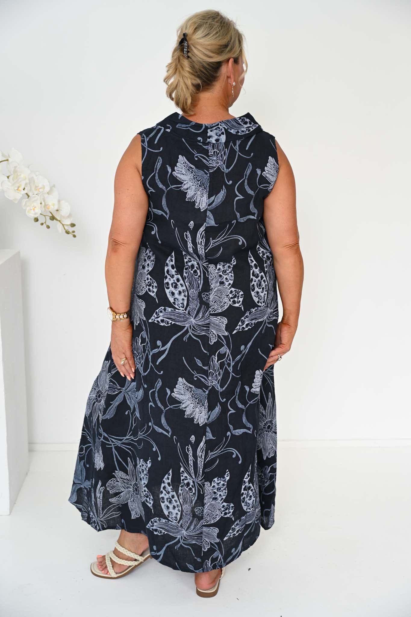 Donna Donna Rani Long Dress - Navy - Image 2
