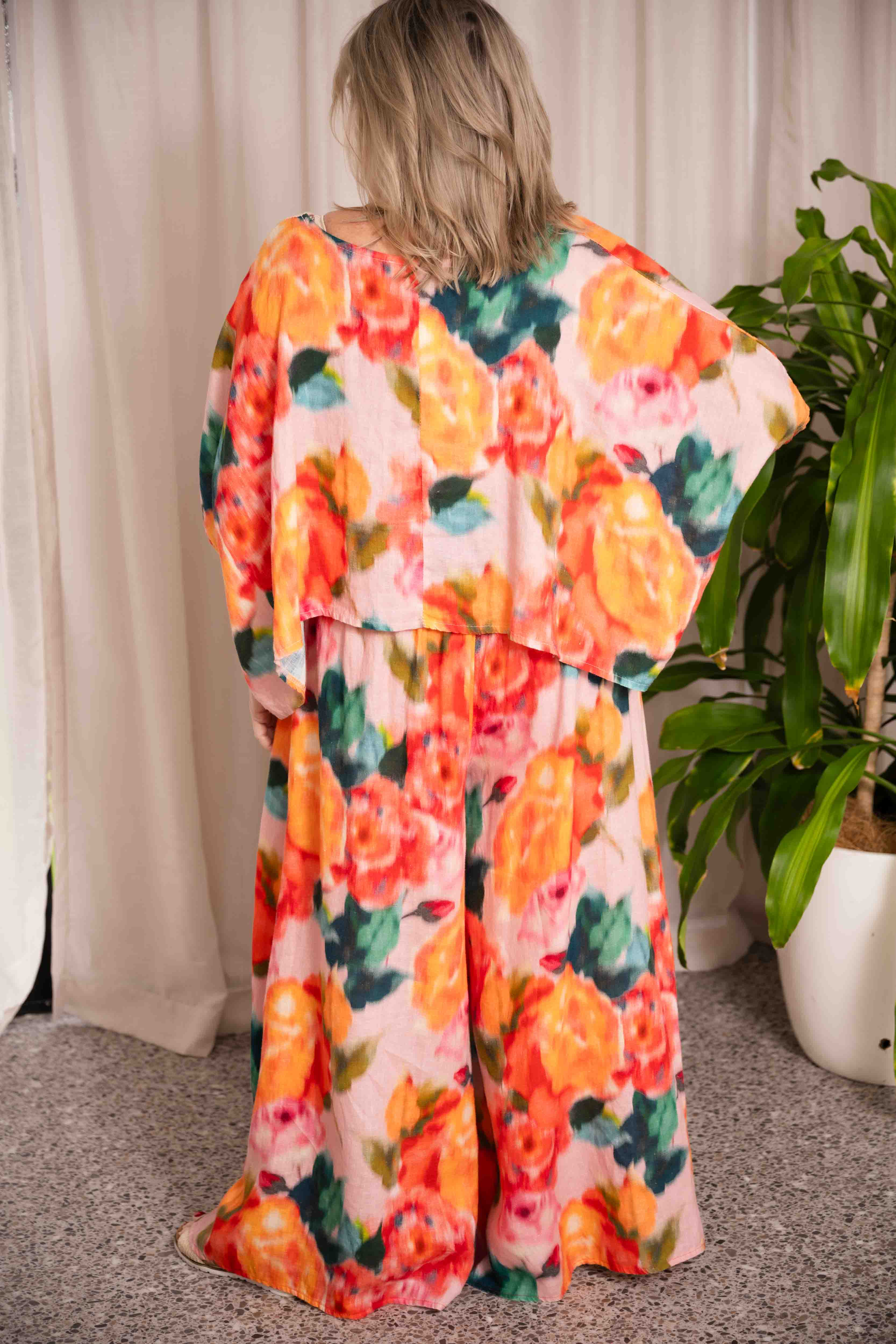 Donna Donna Tuscan Top - Romance - Image 2