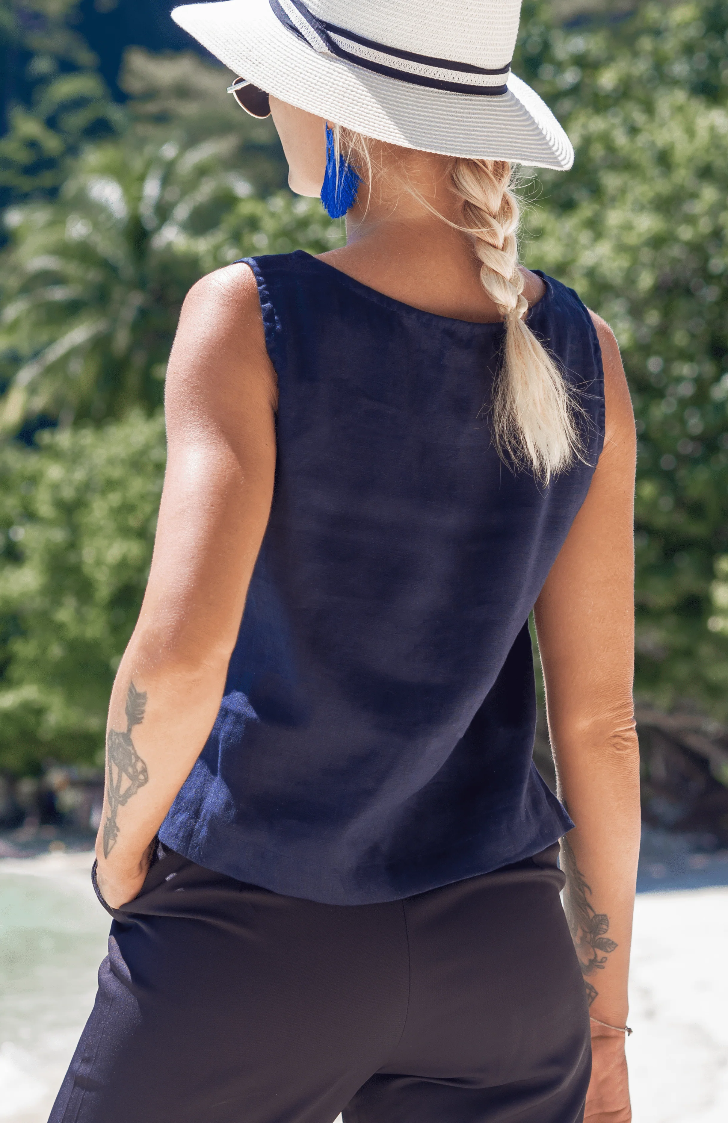 Elcee Linen Top - Image 14