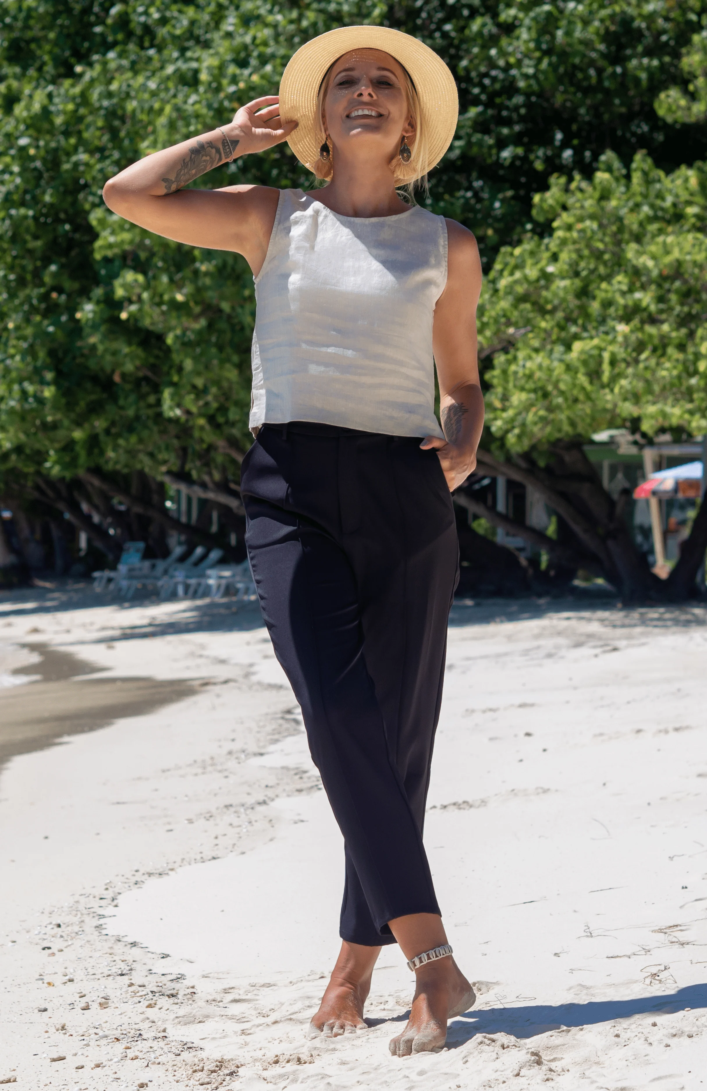 Elcee Linen Top - Image 15