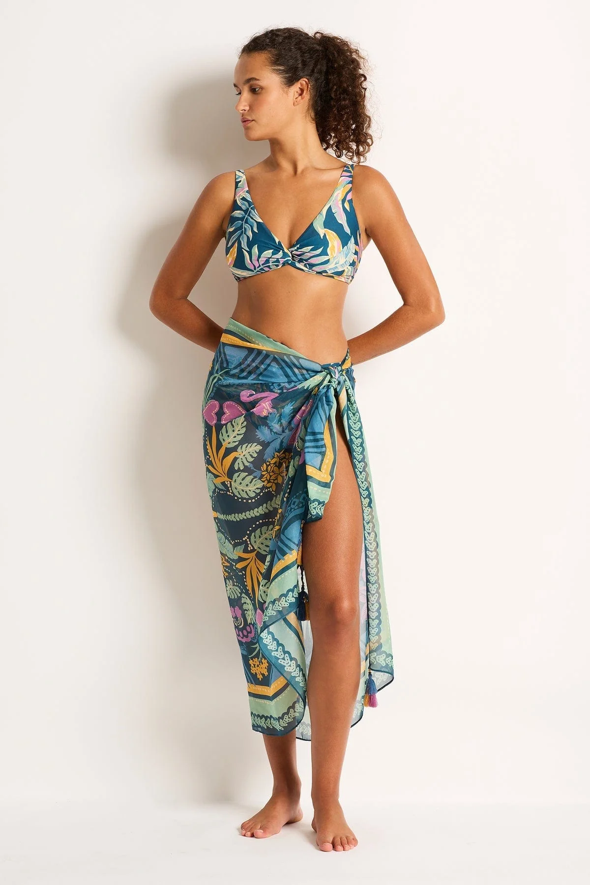 Monte & Lou Huanhine Sarong - Image 2