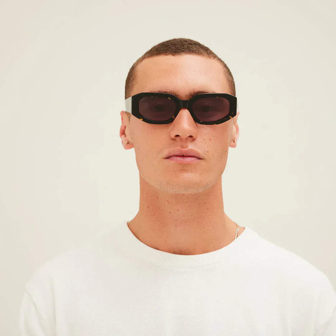 Juicy Black/Iron Grey Polarised - Image 3