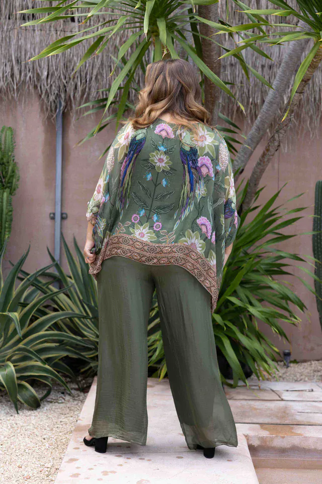 La Sofia Gabriella Batwing Silk Top - Sanctuary Green - Image 5