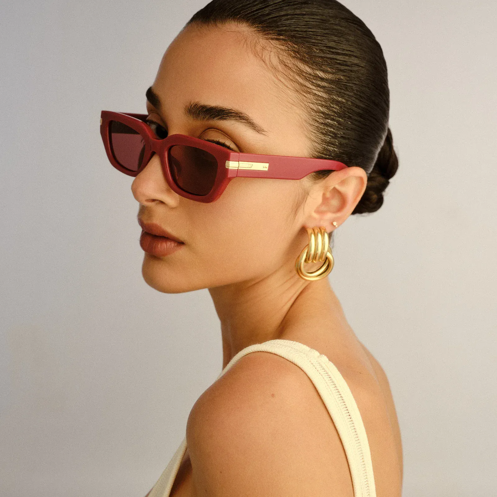 Le Specs Curito Sunnies - Burgundy - Image 5