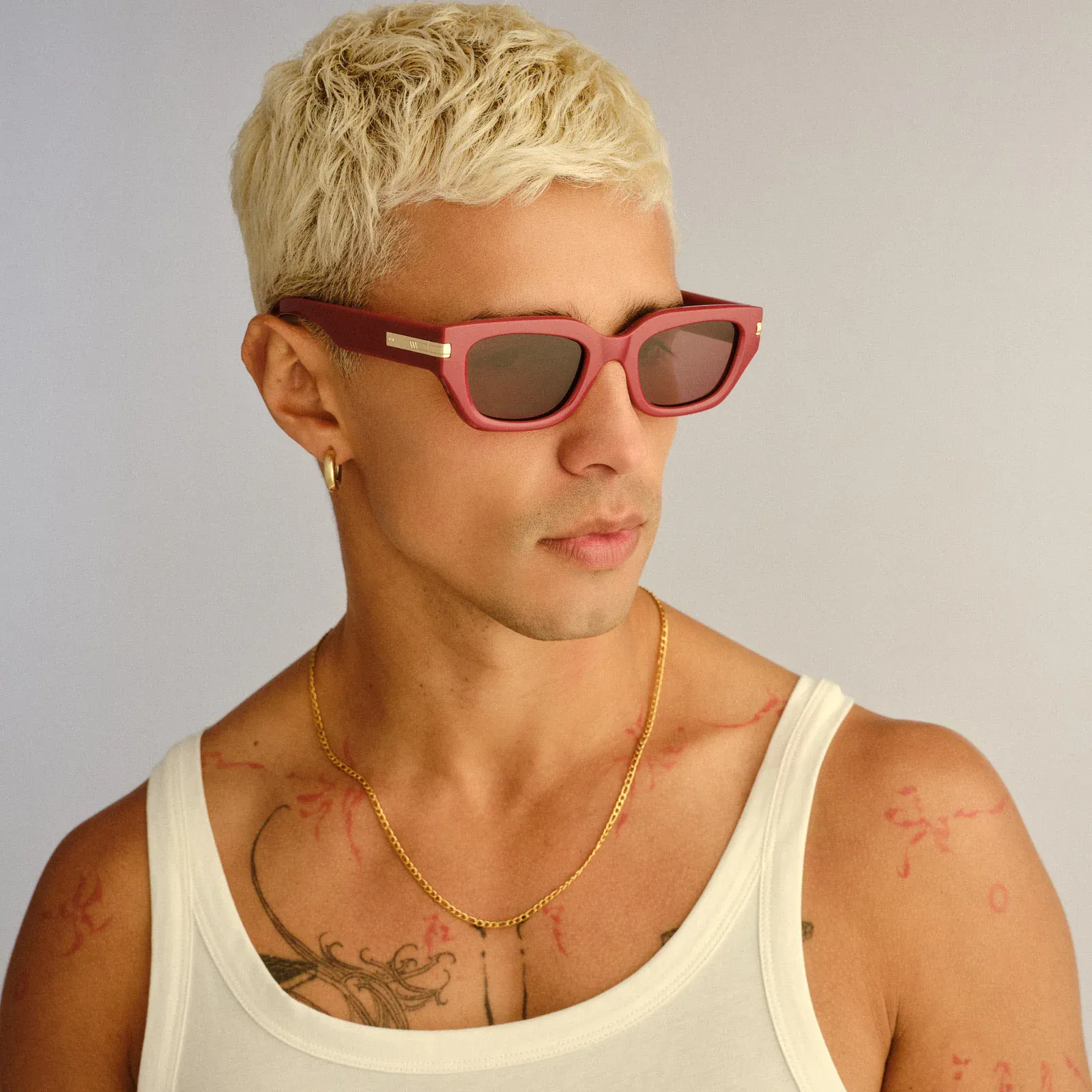 Le Specs Curito Sunnies - Burgundy - Image 6