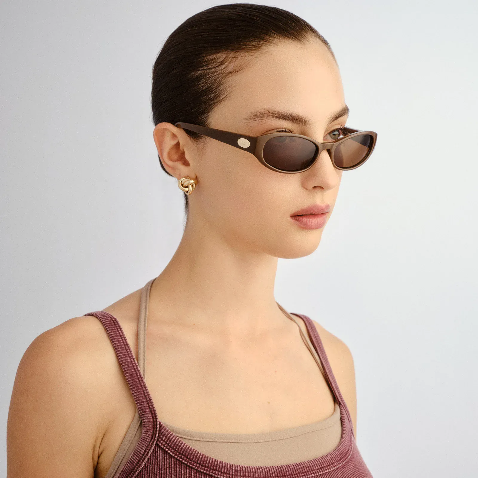 Le Specs Popalicious Sunnies - Cocoa - Image 5