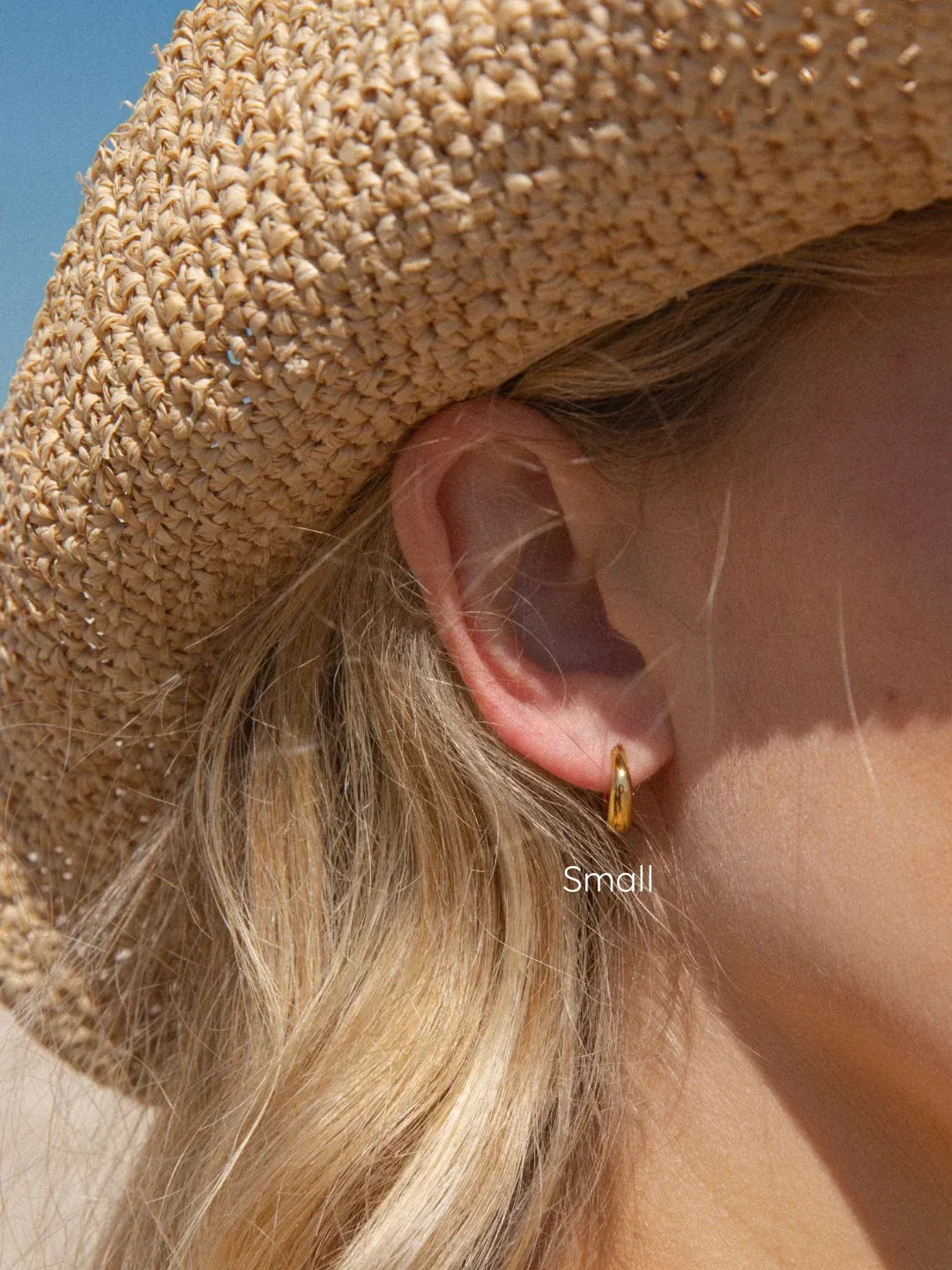 Malakai Island Glow Small Hoops - 18K Gold - Image 2