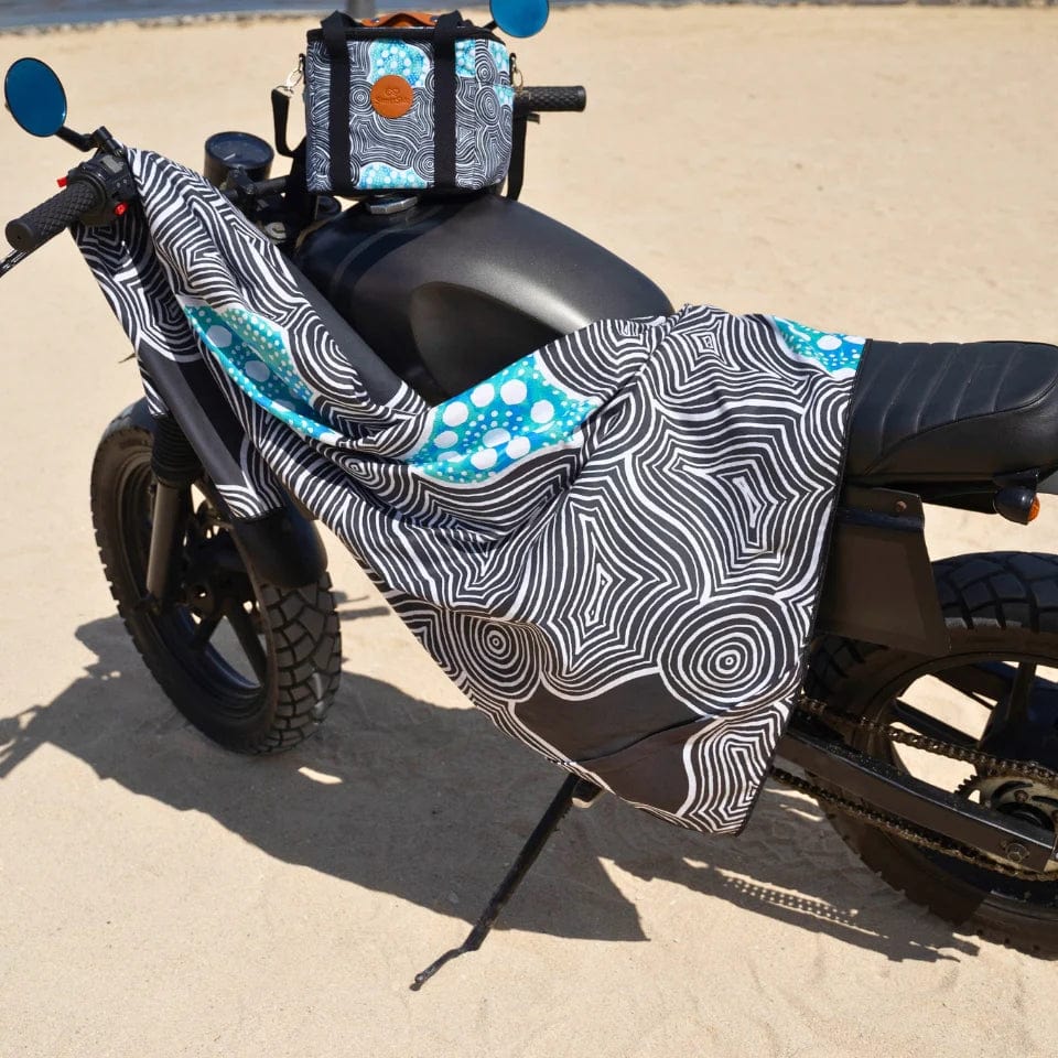 Saltwater Dreamtime Towel - XL - Image 5
