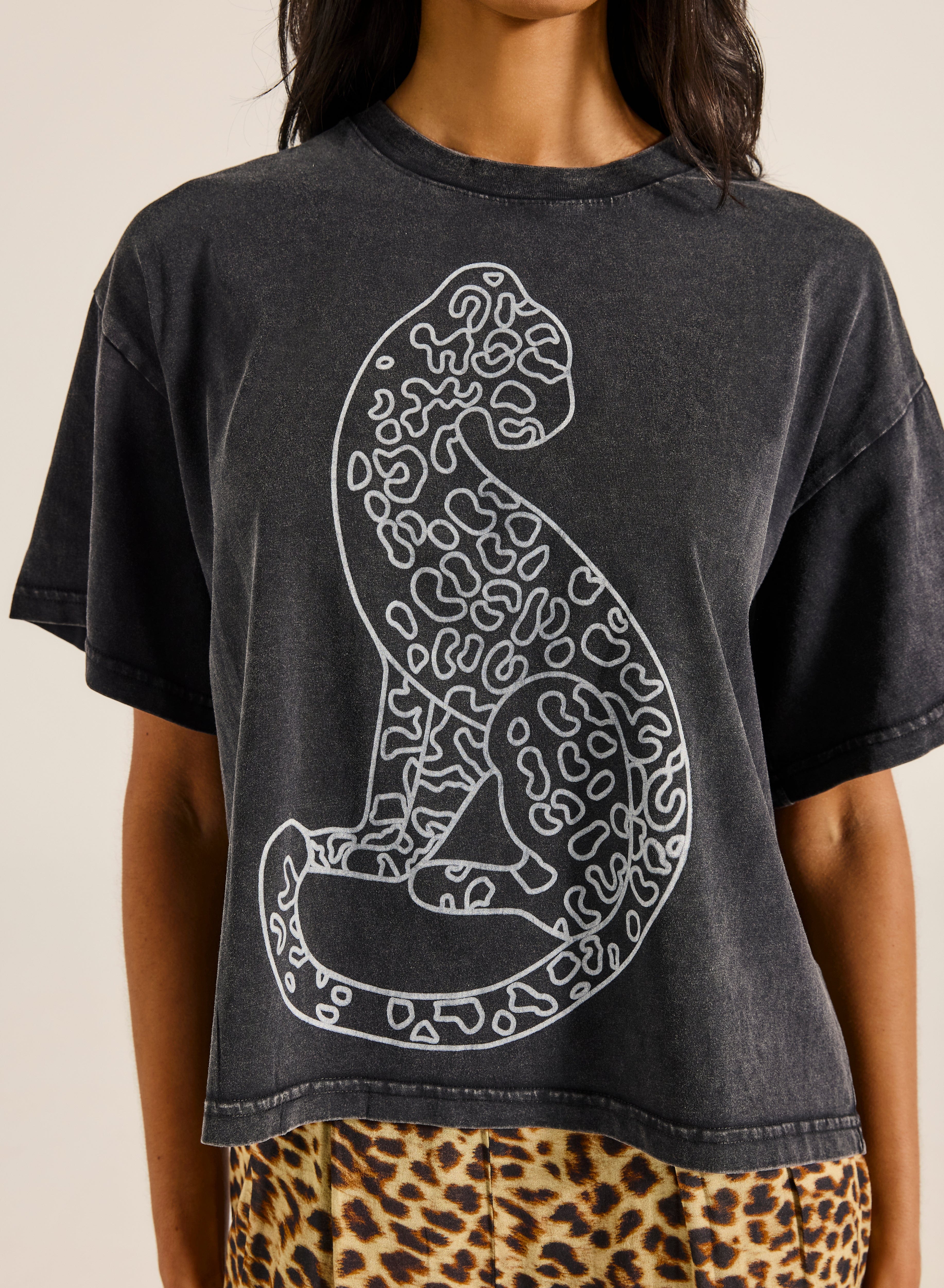 Tigerlily Leopard Boxy Crop Tee - Image 3