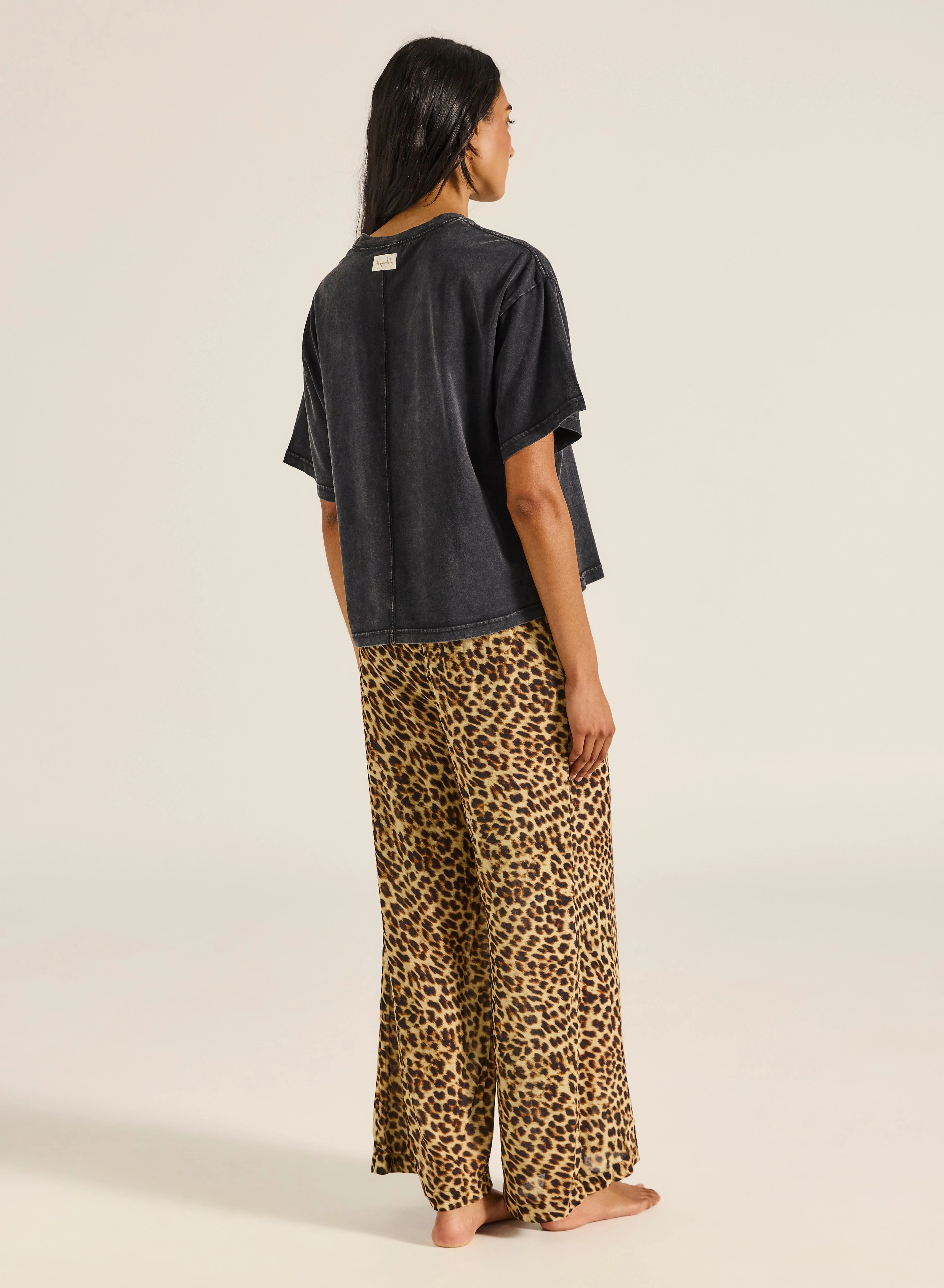 Tigerlily Leopard Boxy Crop Tee - Image 4