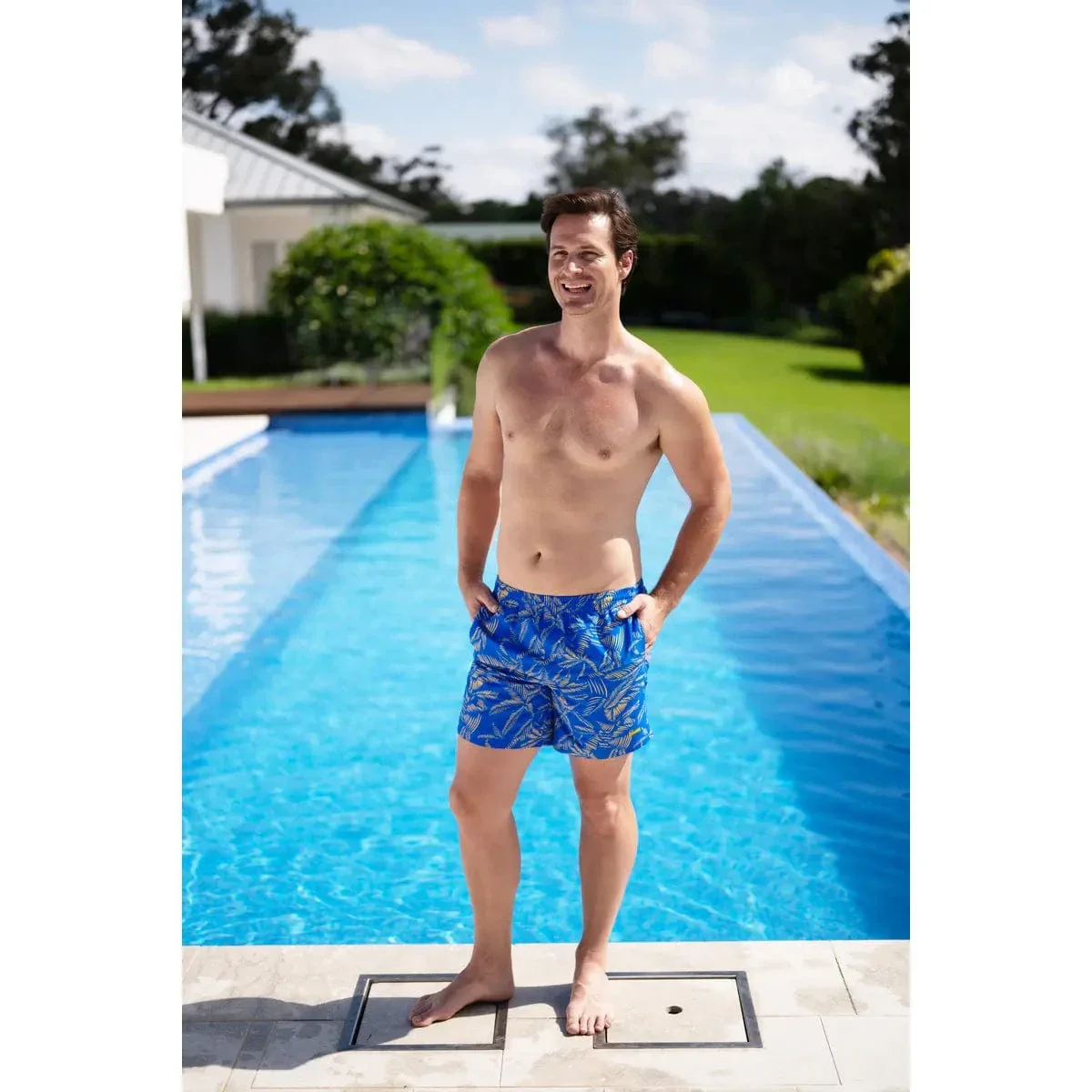 Zoggs Mens 16 Inch Water Shorts - Leaf - Image 5